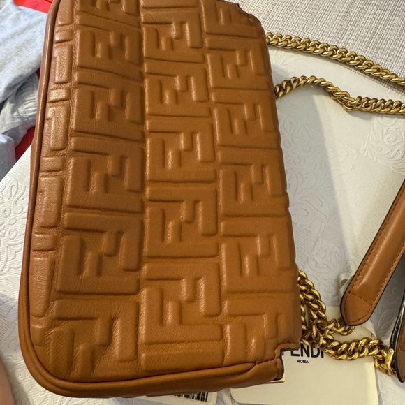 Fendi Embossed Baguette chain bag - Picture 7 of 11